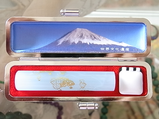 �x�m�R���E������Y�o�^�L�O�n���R�P�[�X��p�ӂ������܂����B�b�㌦�ŐD�����x�m�������炢�A�����ɂ͎l�G�܁X�̔������x�m�R�����\�ł���A�ƂĂ��I�V�����ȏ����ȃn���R�A�C�e���V�o��ł��B�wINKAN�e�����Ԃǂ��x�x�m�܌΃u���[