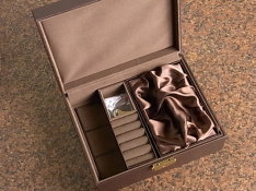  *�����̓T�C�Y�ʂ�3����܂��Ď����D�݂̃��C�A�E�g���ł���悤�ɁA���ׂĈړ��A��O�����\�ł��B